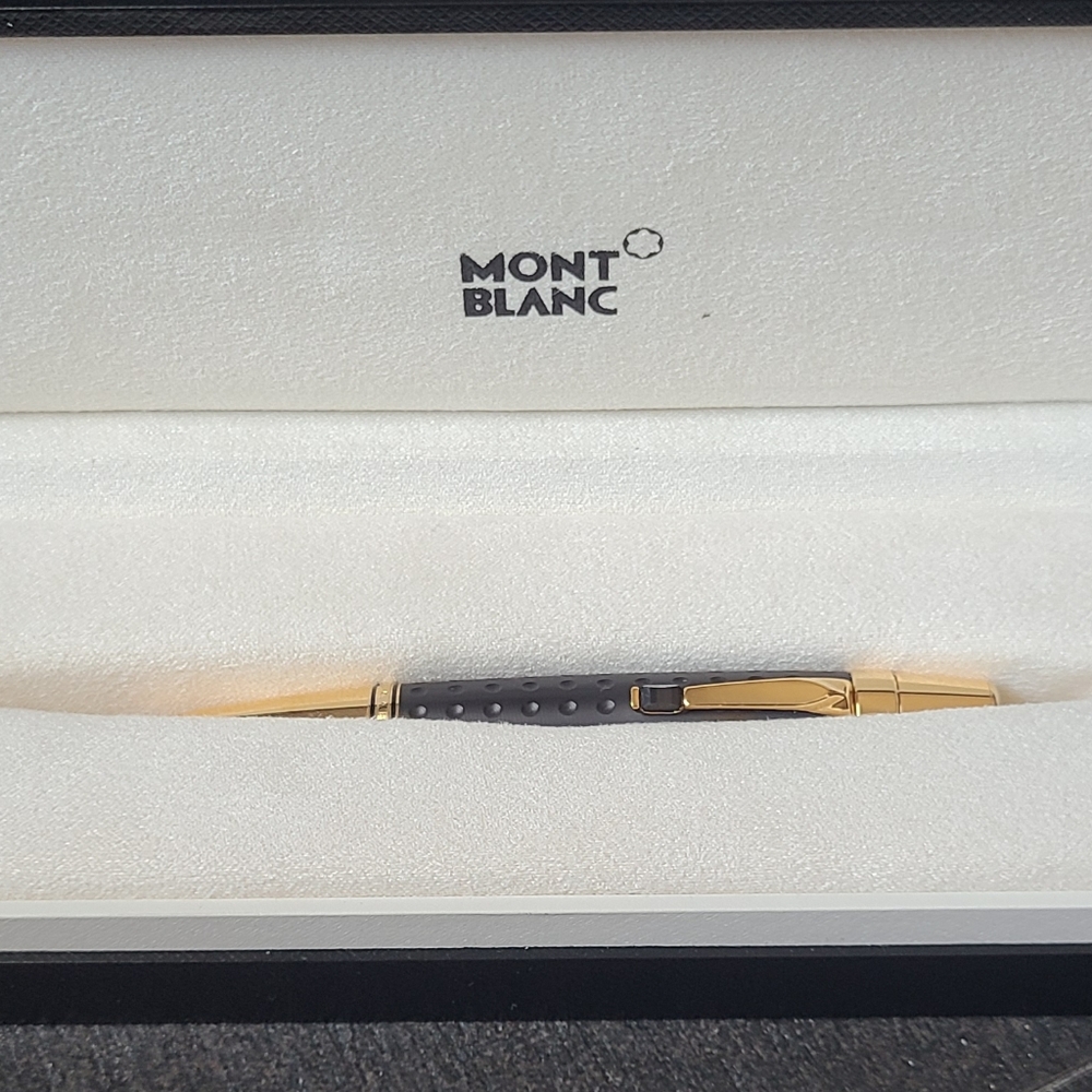 Montblanc Boheme Doue Gold-Plated Ballpoint Pen - Picture 4 of 6